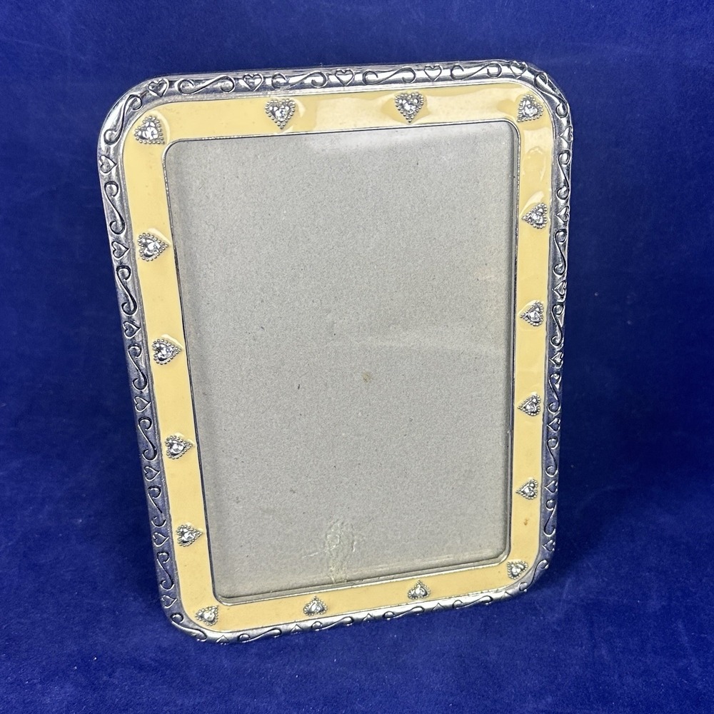 Vintage Light  Cream Enamel Frame  Silver Heart Motifs 4x6 Brighton Style